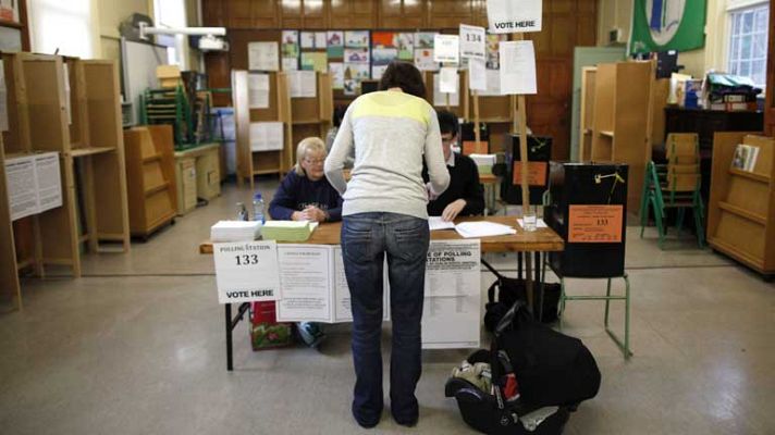 Telediario 1 - Irlanda mantiene el Senado