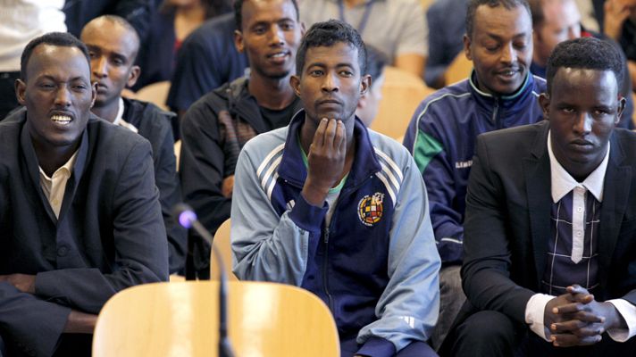 Telediario 1 - Juicio presuntos piratas somalíes