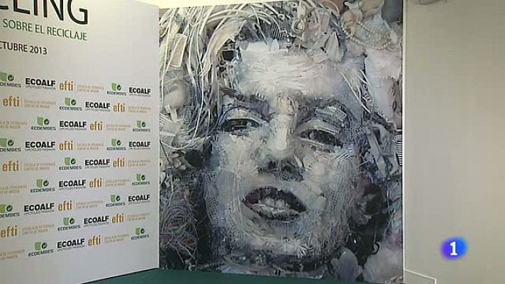 Telediario 1 - El arte, también en la basura