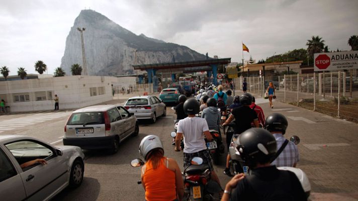 Telediario 1 - Telediario matinal en cuatro minutos 10/10/13