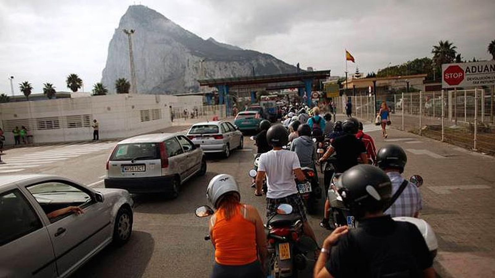 Gibraltar acusa a España de incitar al odio y el Gobierno tacha las acusaciones de "gratuitas" | Ver
