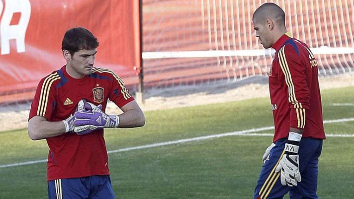 Telediario 1 - Del Bosque no da pistas en la portería