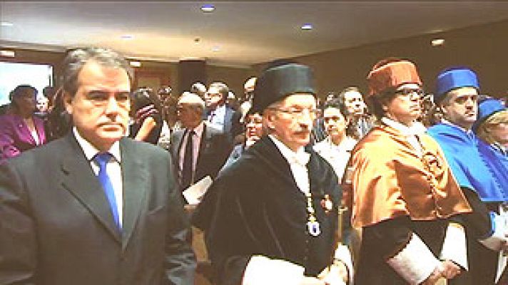 Universo UNED - Inauguración Curso 2013/2014.