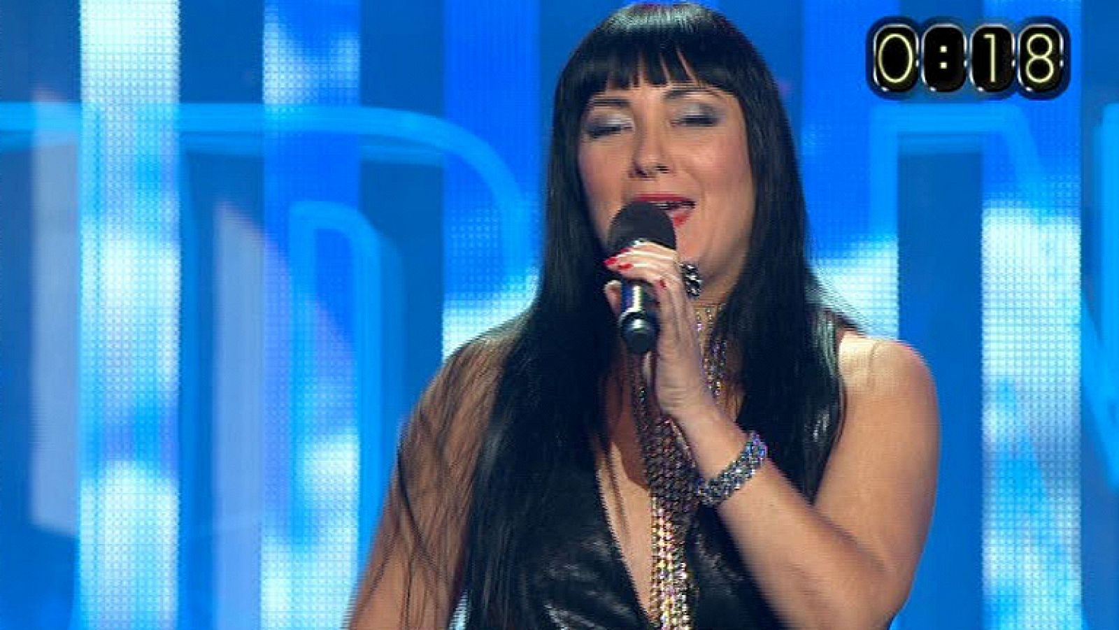 Uno de Los Nuestros - Pepa Dolz canta "It's not unsual"
