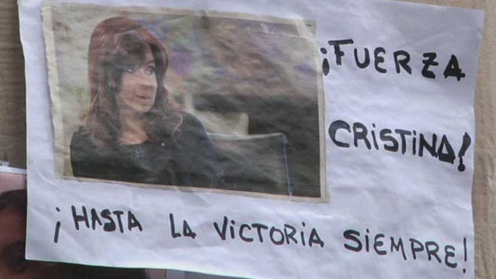 Telediario 1 - Cristina Fernández recupenrándose