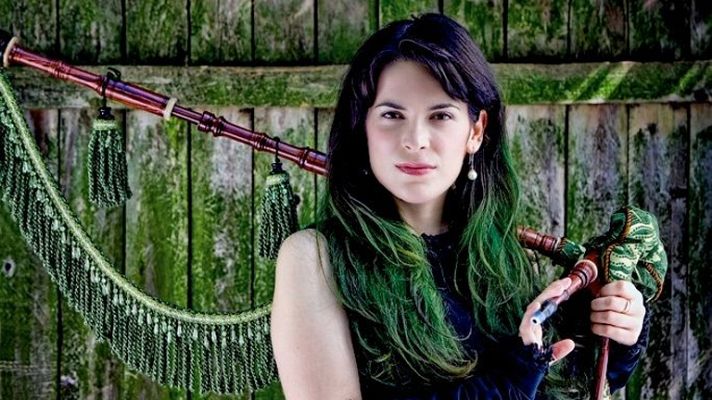 Atención obras - Cristina Pato, mujer gaitera