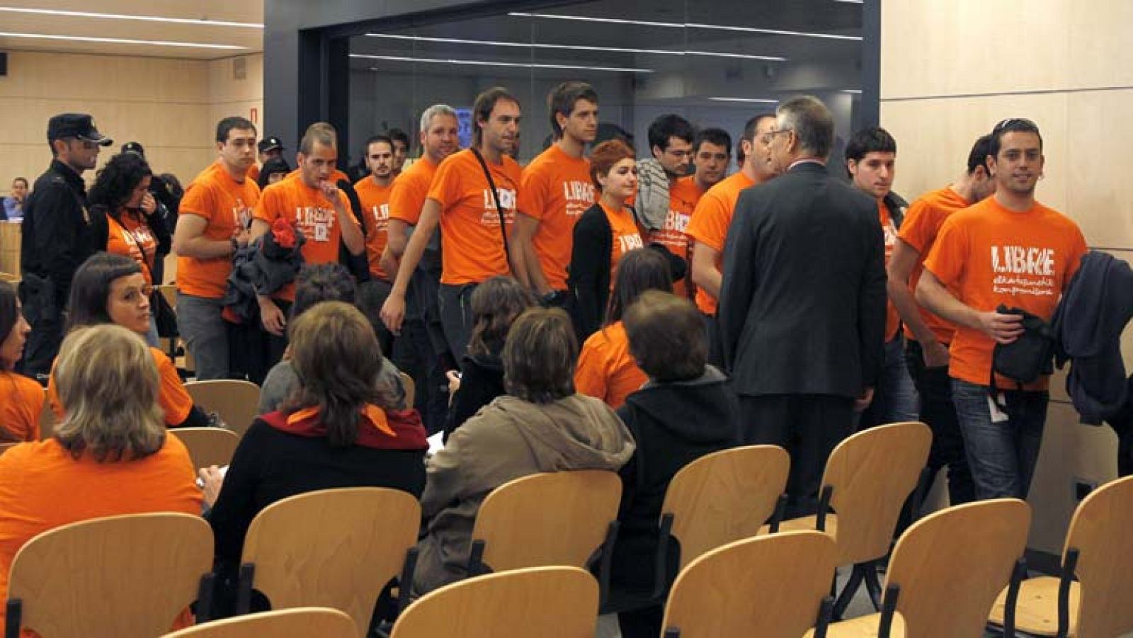 La Audiencia Nacional juzga a 40 miembros de Segi, cantera de ETA, según las acusaciones