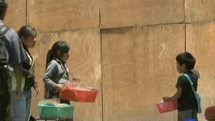 Telediario 1 - En México mafias trafican con niñas