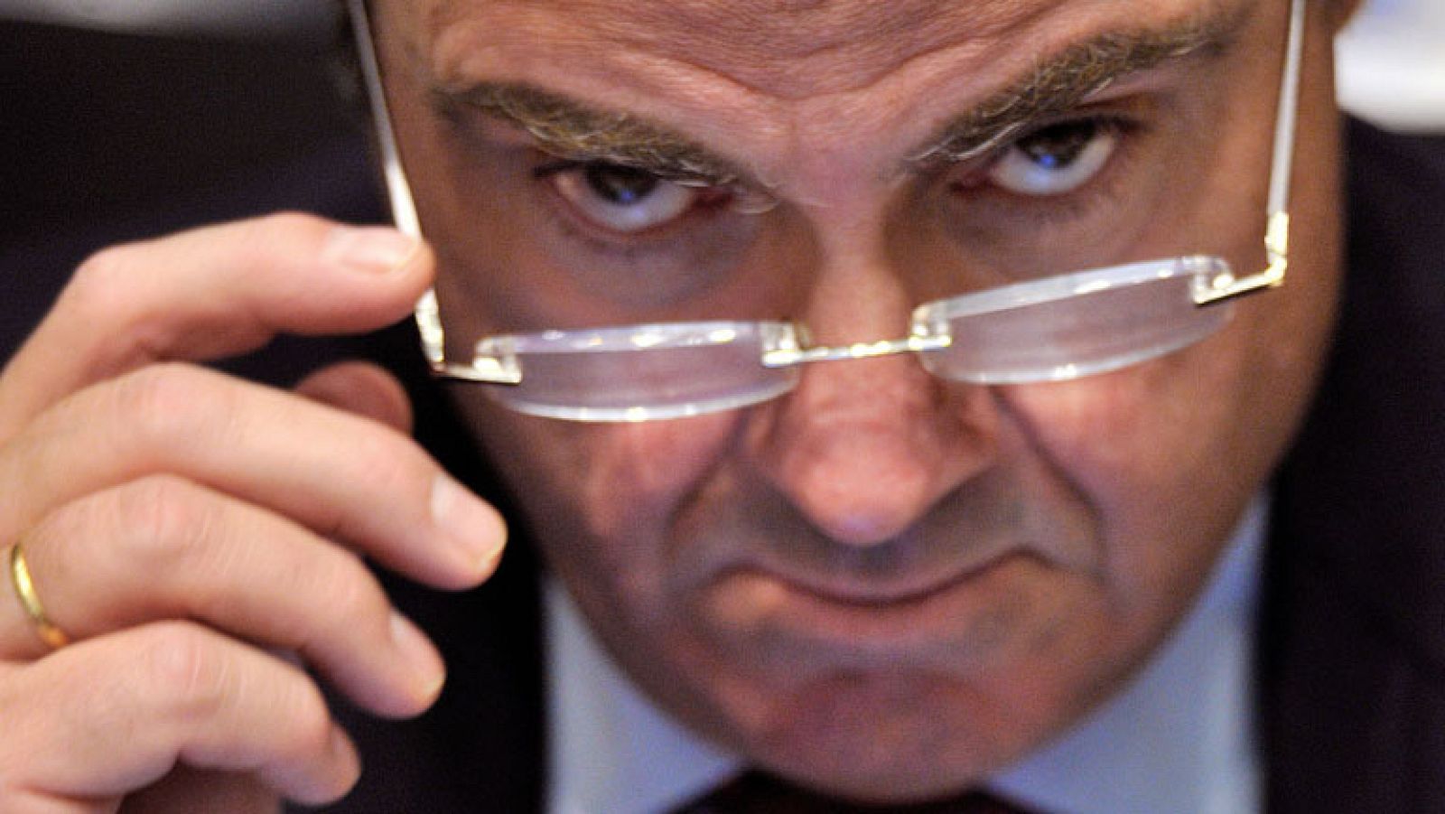 Guindos: Europa "no ha limpiado su banca" tanto como EE.UU. y eso limita el crecimiento