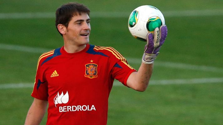 Telediario 1 - Casillas recuerda sus inicios