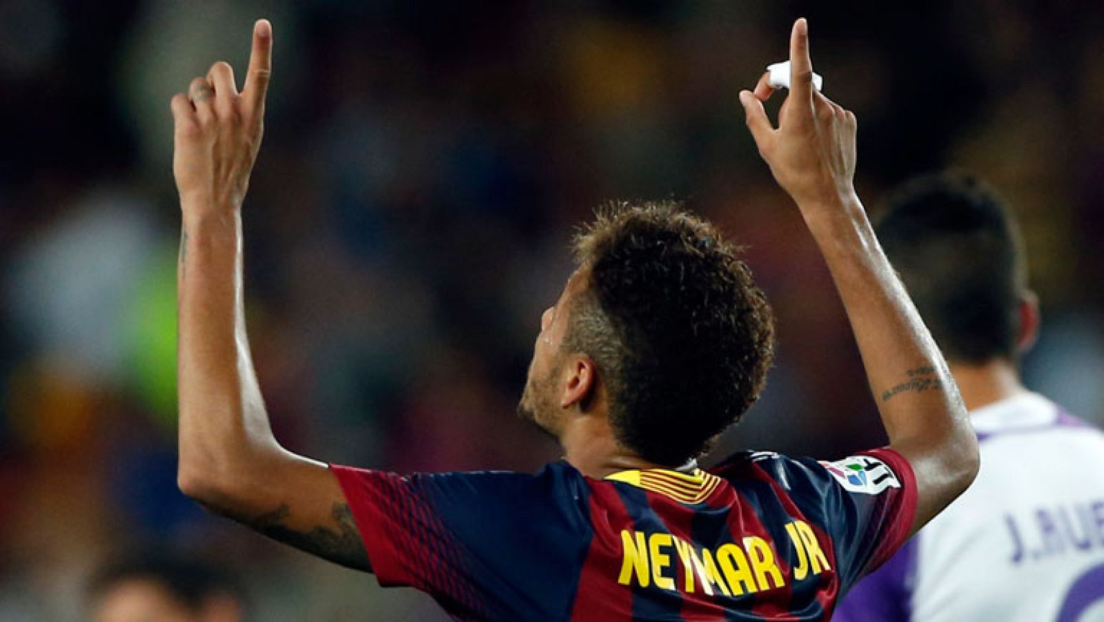 Los aficionados de Osasuna tendrán que pagar entre 115 y 135 euros para ver al Barça | Ver