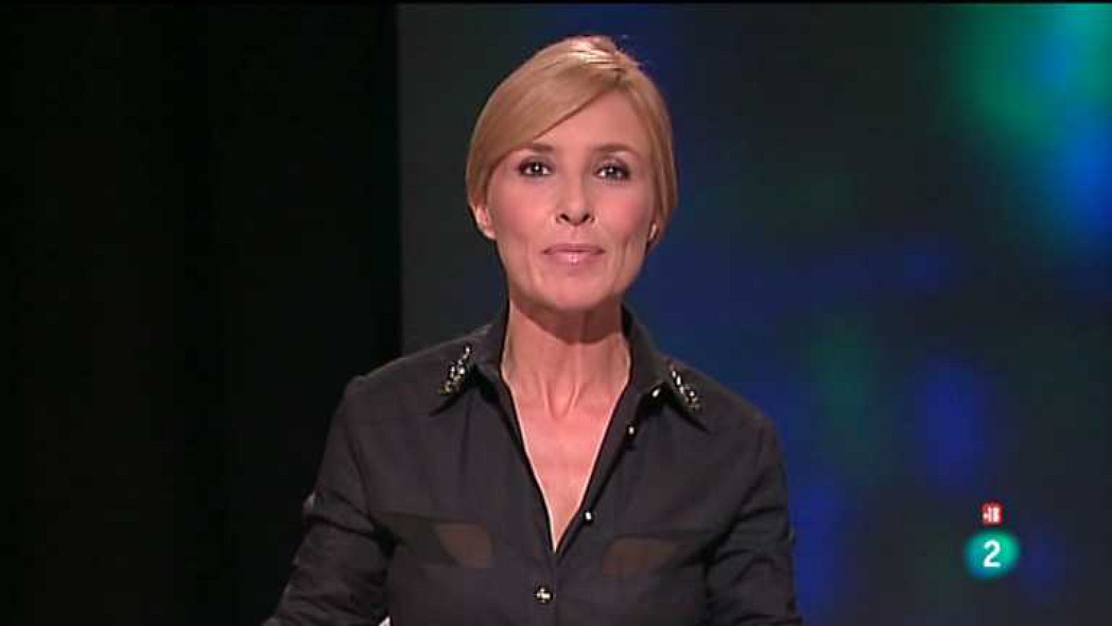 Versión española - Crónica sentimental en rojo (presentación) - Ver ahora