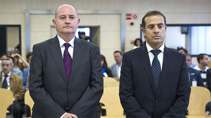 Informativo 24h - Condenados a año y medio dos mandos policiales por el chivatazo a ETA