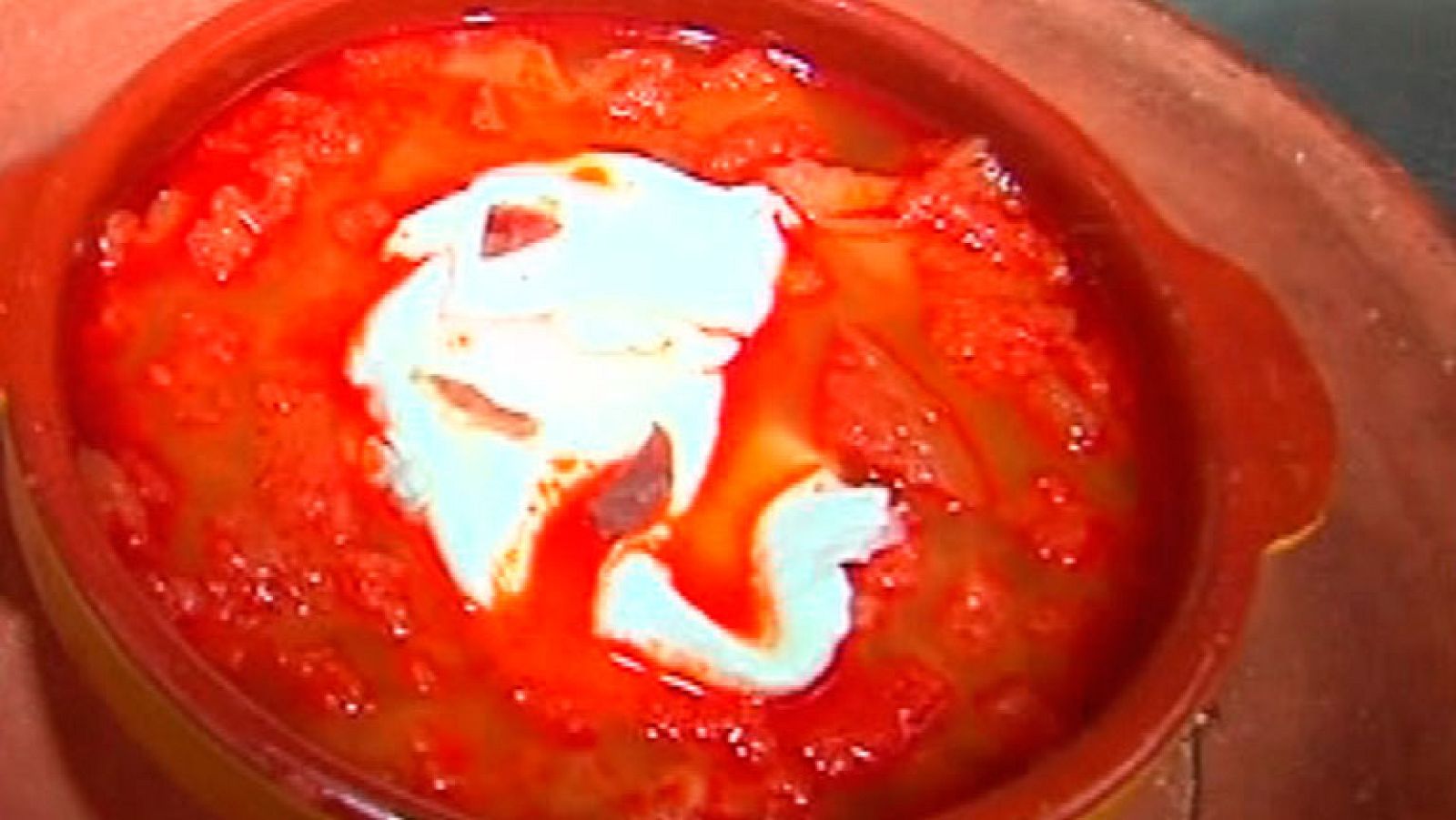 Sopa castellana con huevo al balneario