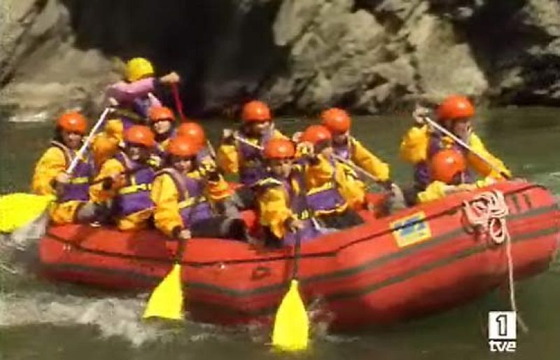 El contacto con la naturaleza ha atraido a muchos veraneantes, aunque la playa sigue siendo un destino importante para los españoles.