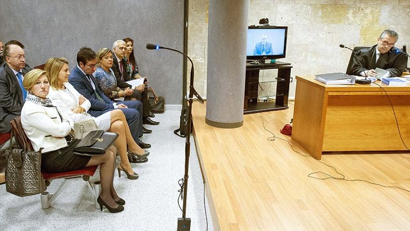 Bárcenas declara que realizó dos pagos "en mano" a Cospedal y ella niega los sobresueldos - Informativo 24h | Ver