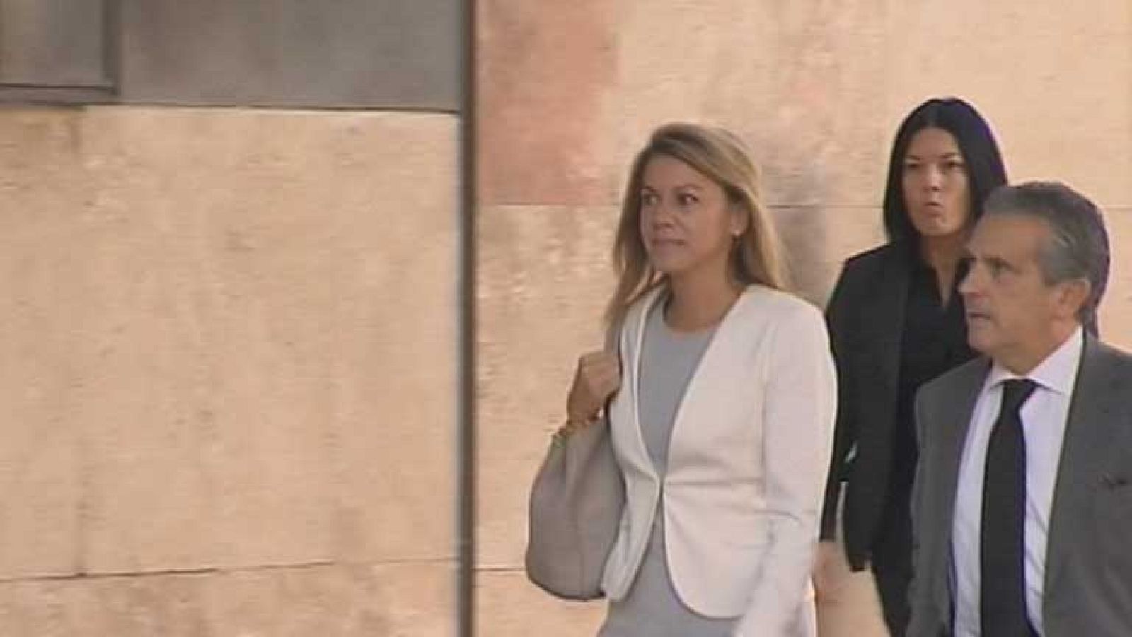 Telediario 2 en cuatro minutos - 18/10/13