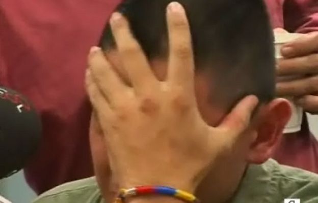  - La radio lleva apoyo a los rehenes