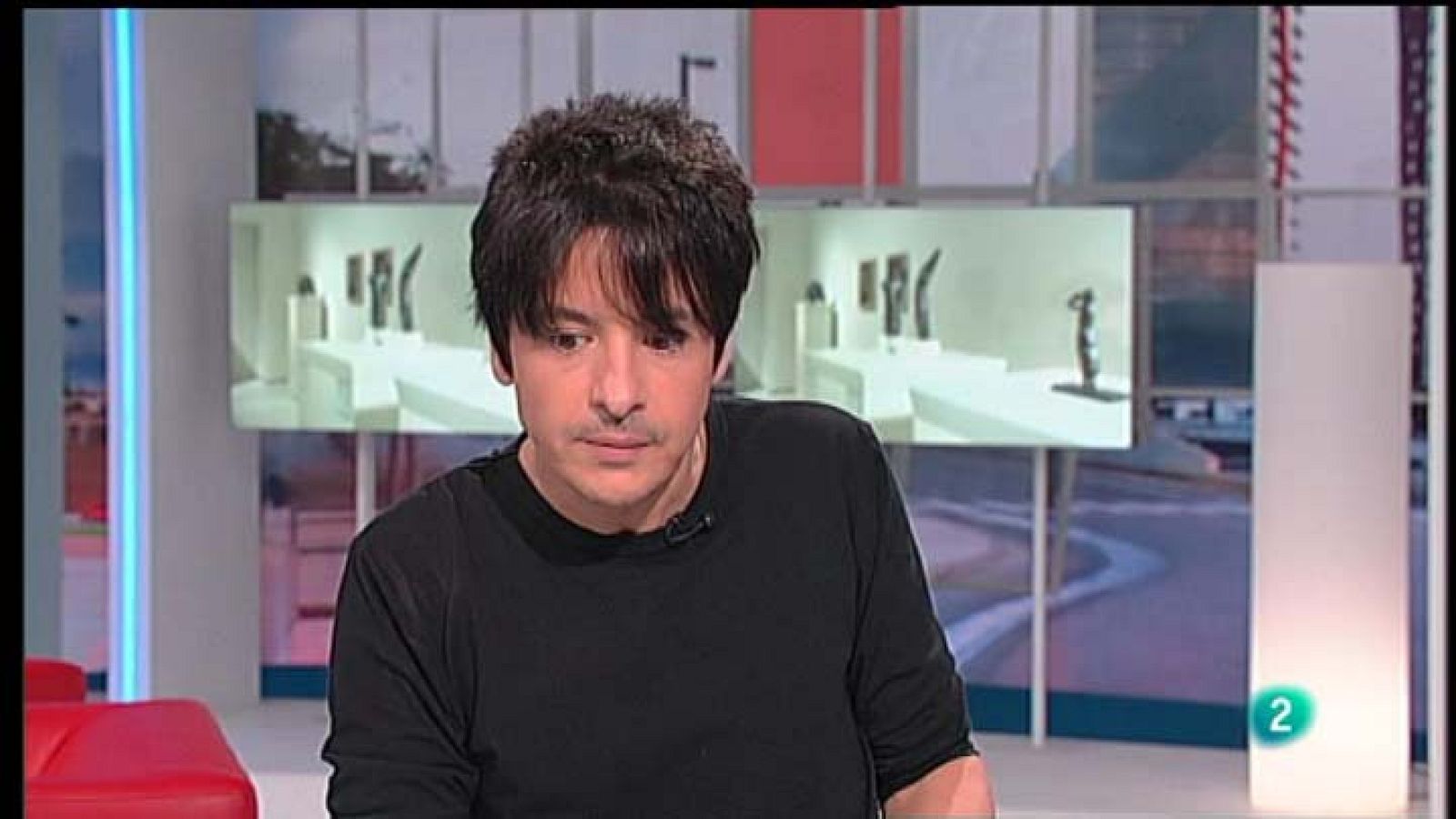 Para Todos La 2 - La mitad invisible -  "Mujer ante el espejo"