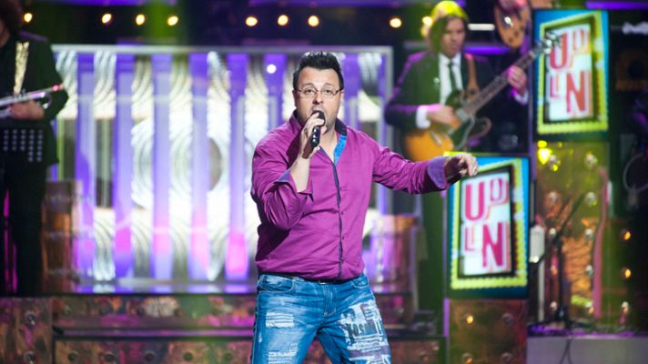 Uno de Los Nuestros - Domi canta "Te quiero más"