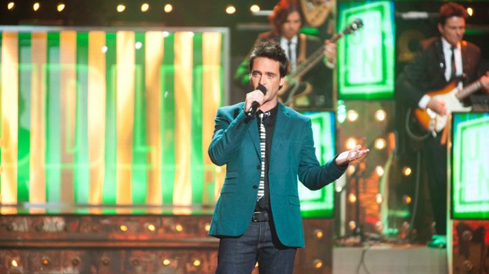 Uno de Los Nuestros - Nando Hidalgo canta "Ligia Elena"