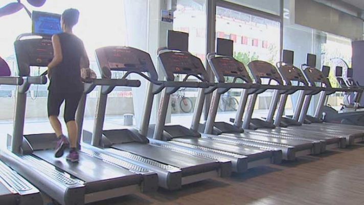 Telediario 1 - Abandono de los gimnasios