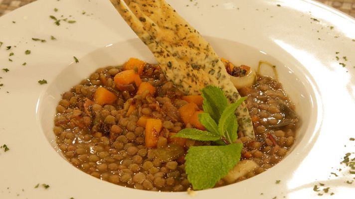 RTVE Cocina - Lentejas con calabaza y calamares