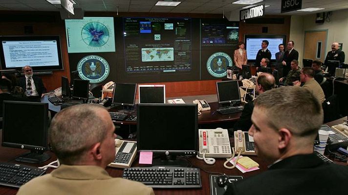 Telediario 1 - 'Los Cinco Ojos' que espían