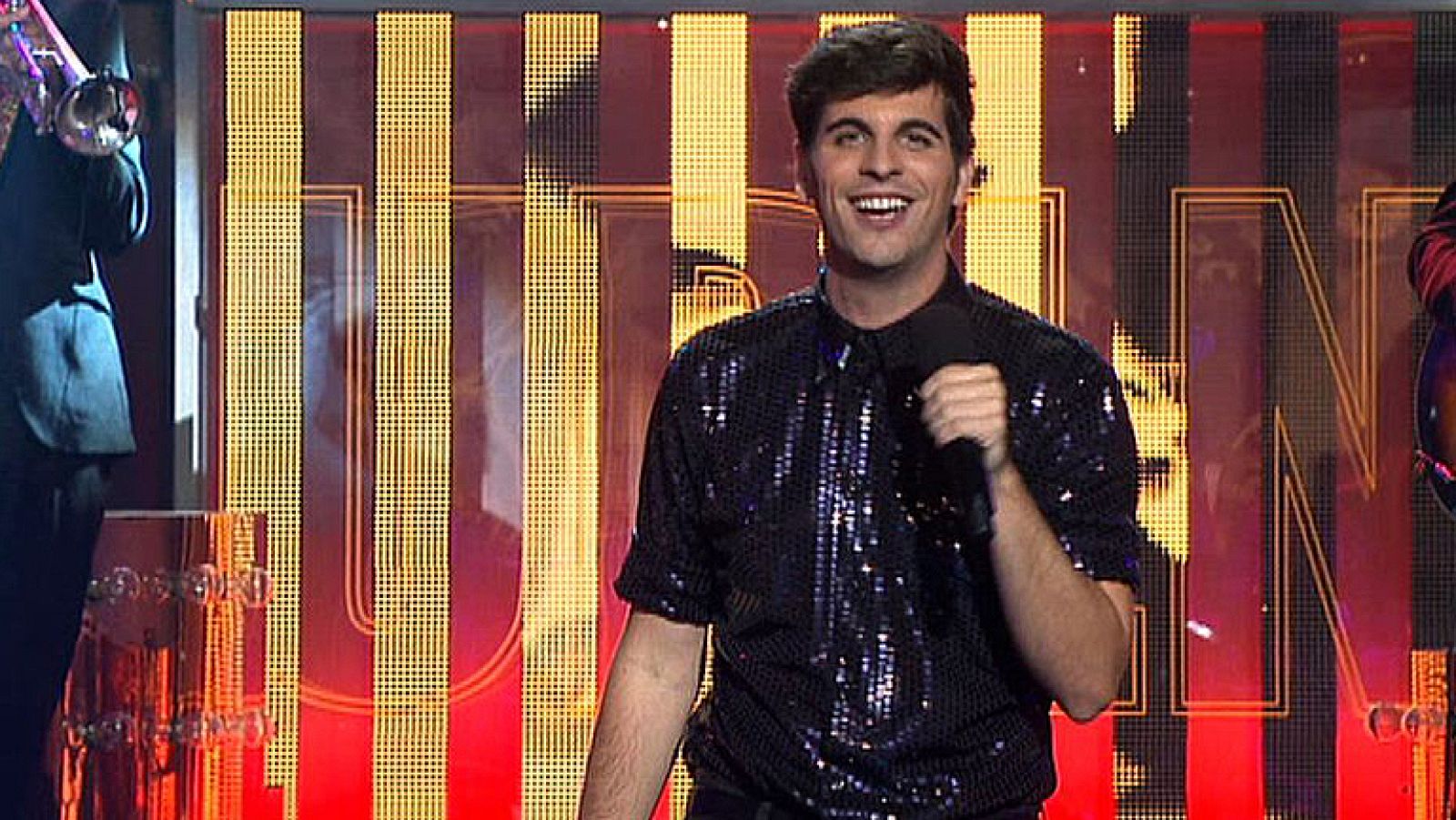 Uno de Los Nuestros - Edu Cayuela canta "Disco Inferno"