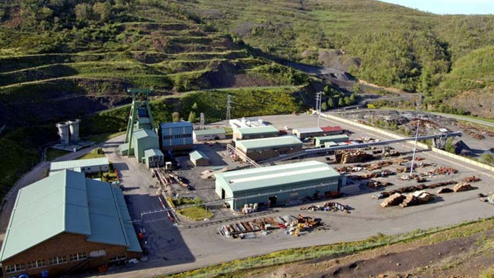 Vuelta al trabajo en las minas de carbón de todo el país, tras dos jornadas de luto