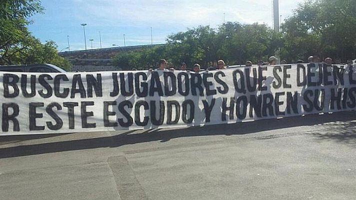 Telediario 1 - La afición del Valencia busca "jugadores que se dejen la vida" por el equipo