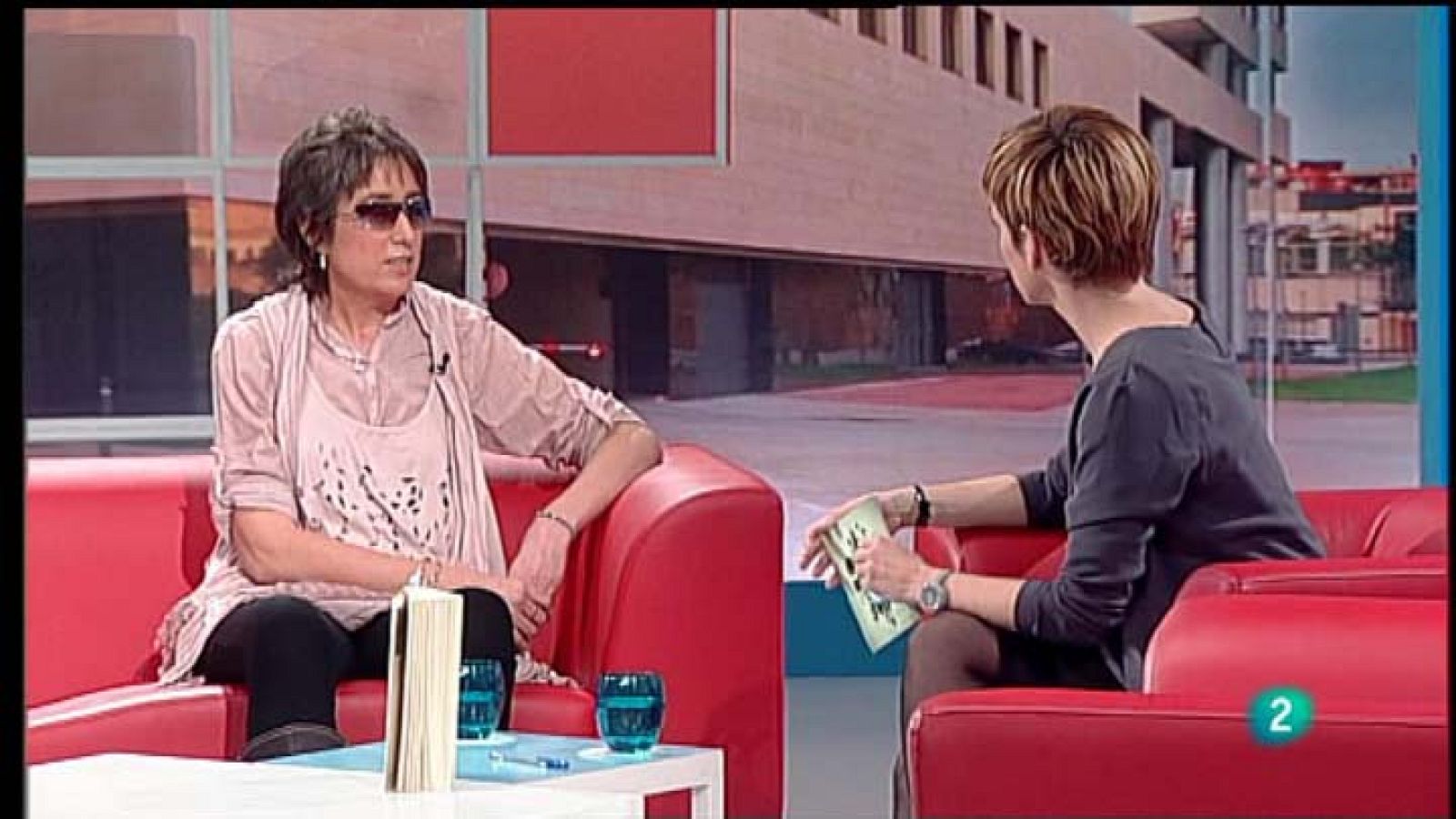 Para Todos La 2 - Entrevista: Marta Estrada, novelista