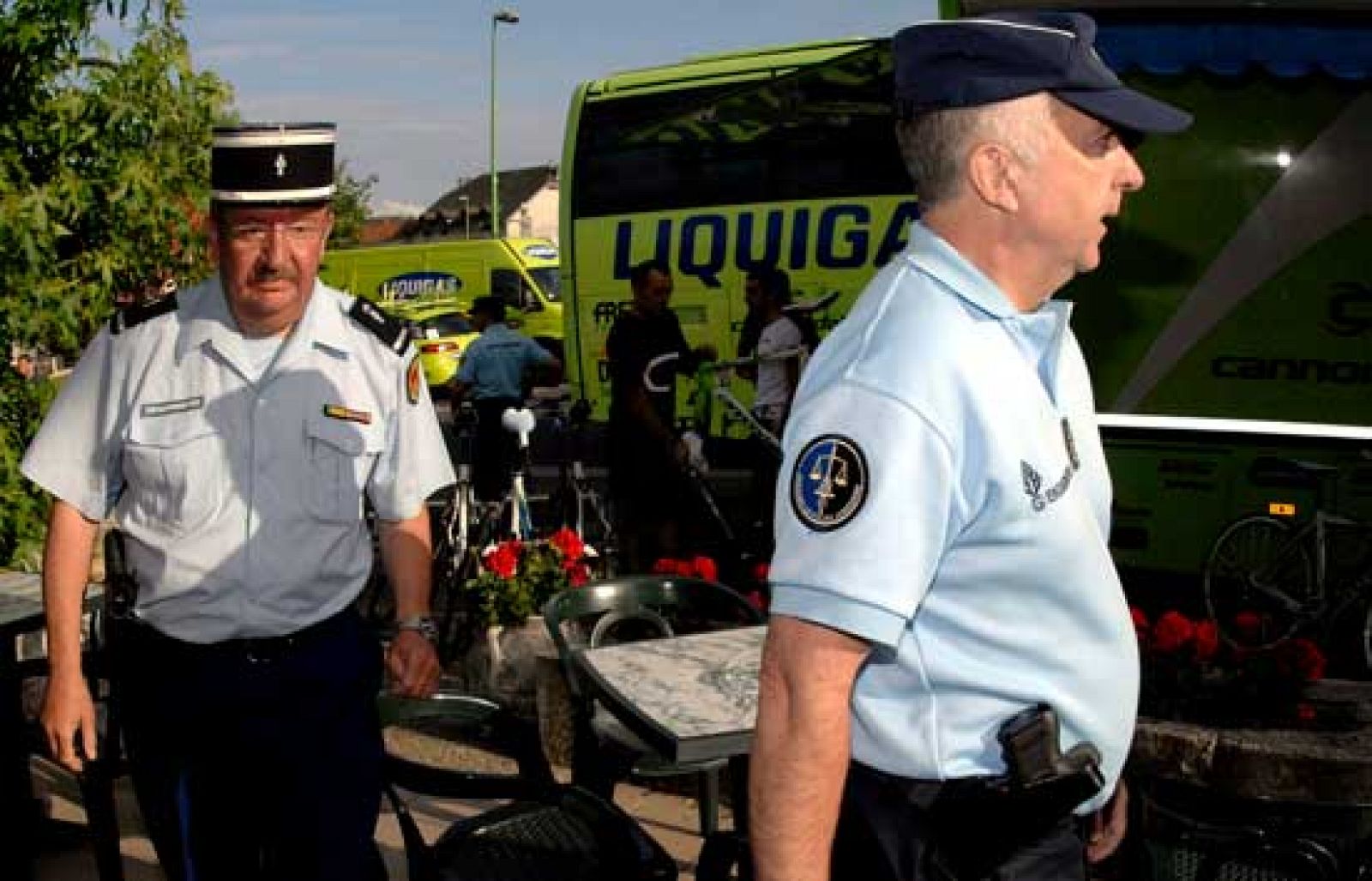 El ciclista español del Liquigas Manuel Beltrán, de 37 años, ha sido excluido del Tour de Francia por su equipo tras dar positivo por EPO en un análisis realizado en la primera etapa de la presente edición de la carrera francesa.