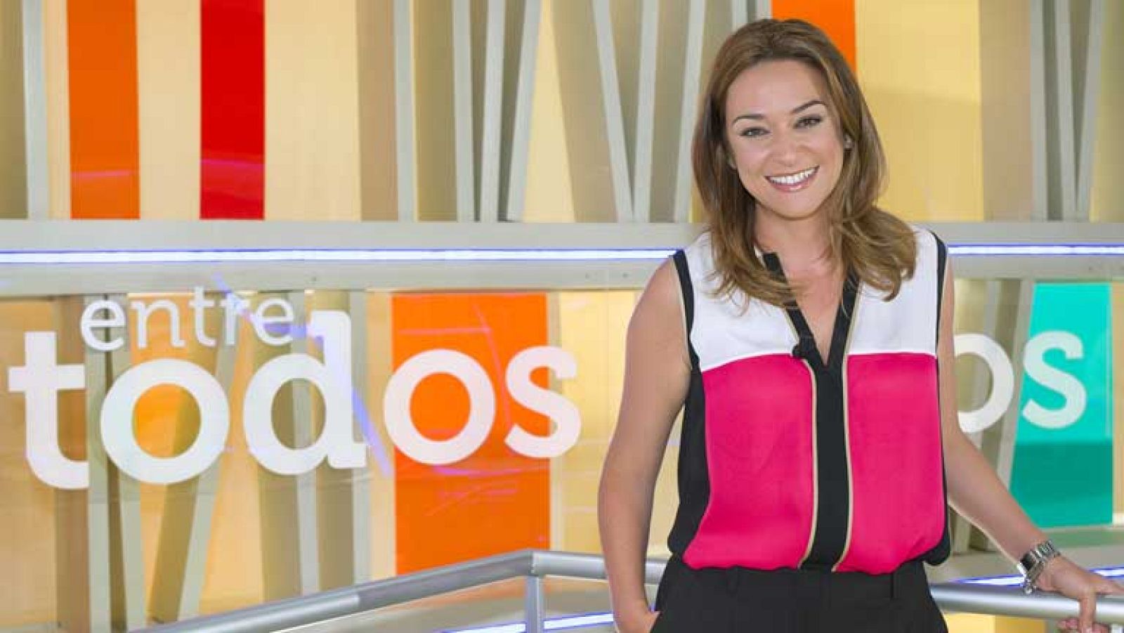 'Entre todos', presentado por Toñi Moreno en La 1