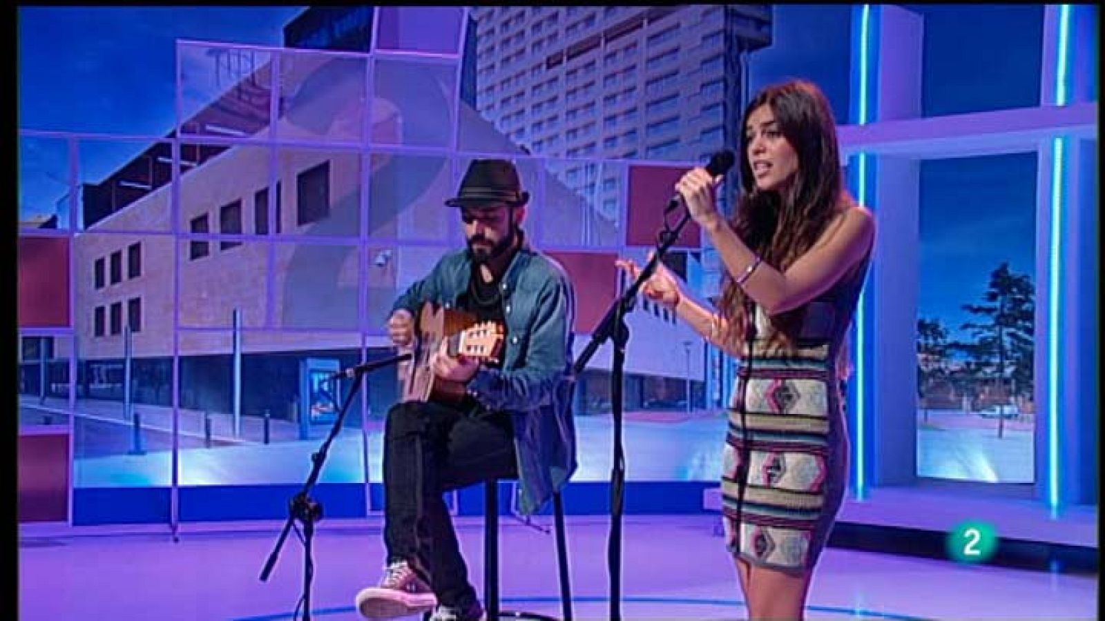 Para Todos La 2 - Actuación: Sara Pi, "Wake up"