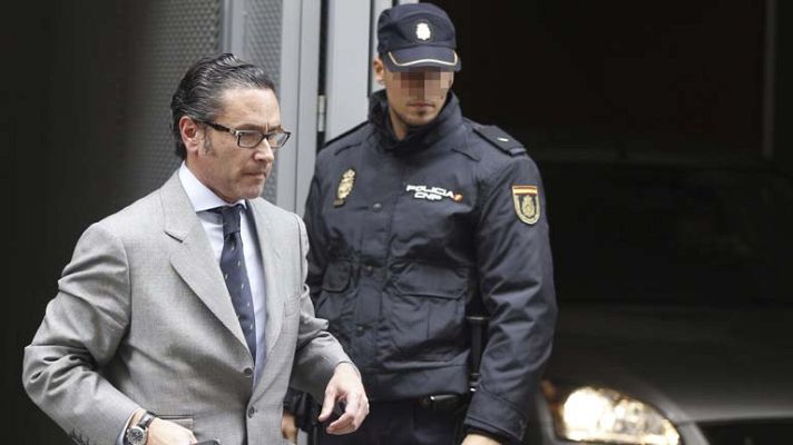 Telediario 1 - 9 detenidos por el caso de la CAM