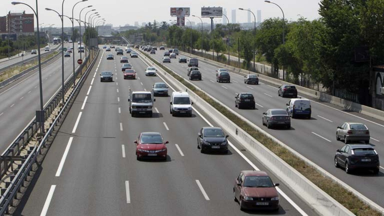 Cuatro de cada cien partes que pasan los conductores a sus seguros son falsos