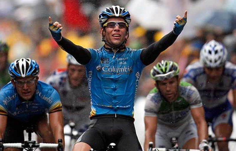 El joven británico Mark Cavendish se impuso en la meta de Toulouse y consiguió así su segunda victoria parcial en el Tour de Francia.