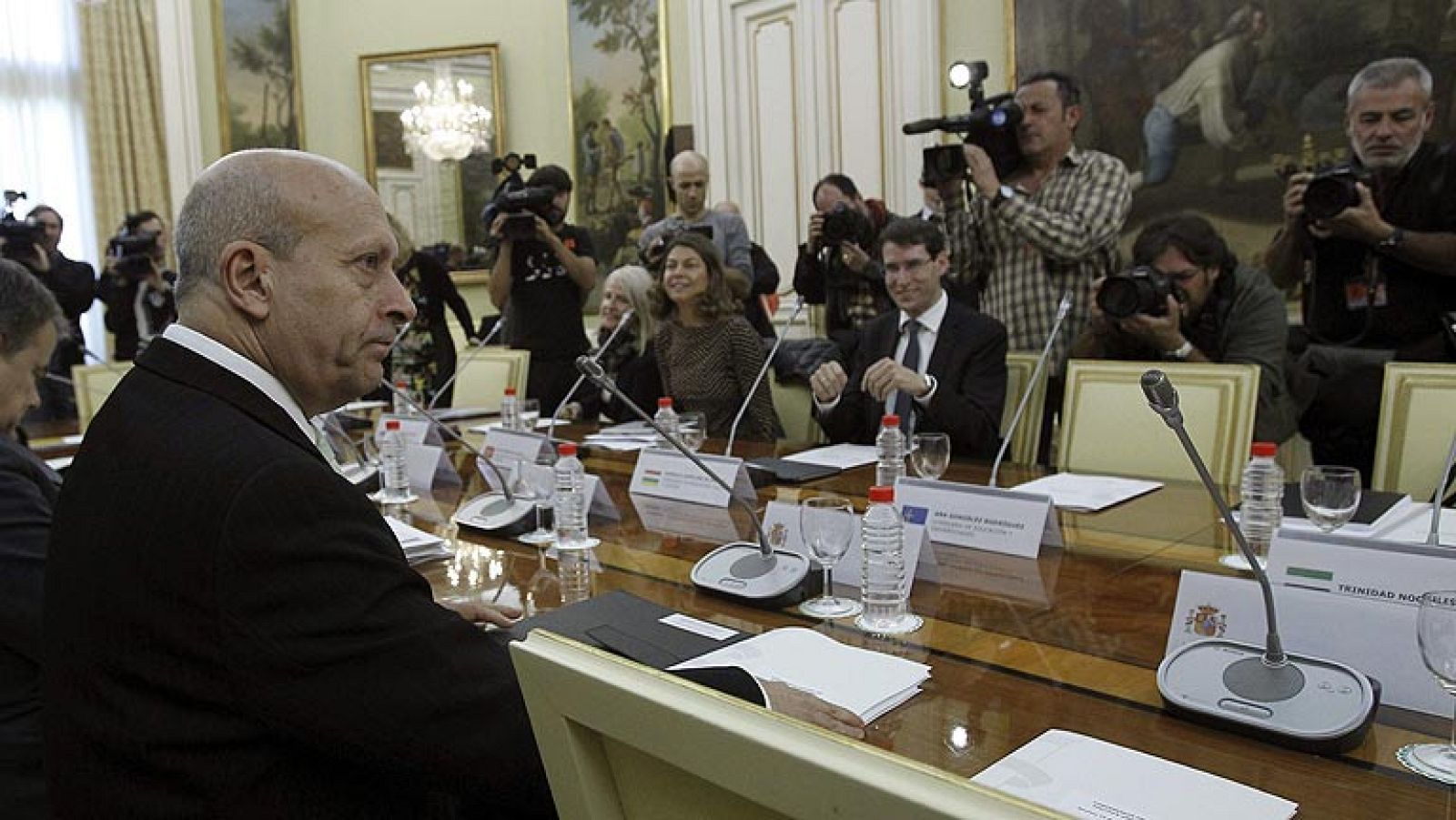 Educación prevé que la UE reducirá a la mitad las ayudas a las becas Erasmus a partir de 2014