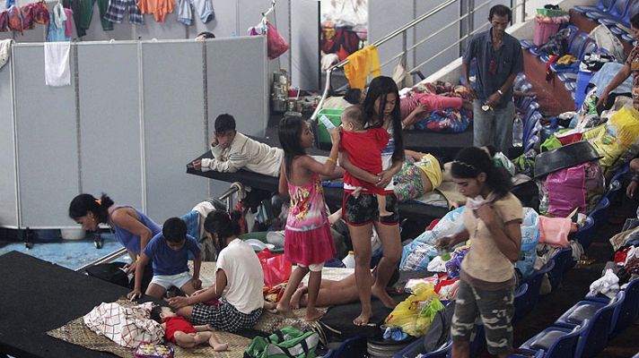 Telediario 1 - La ONU pide 301 millones de dólares para ayudar a Filipinas