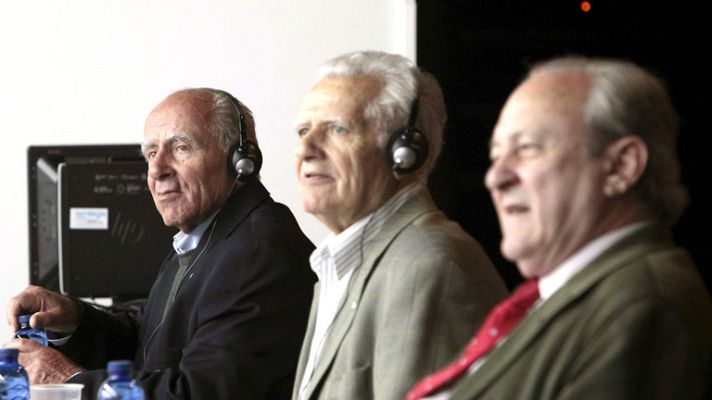 Informativo 24h - La sentencia del 'Prestige' absuelve a los acusados de los daños mediambientales y respalda la decisión de alejar el barco