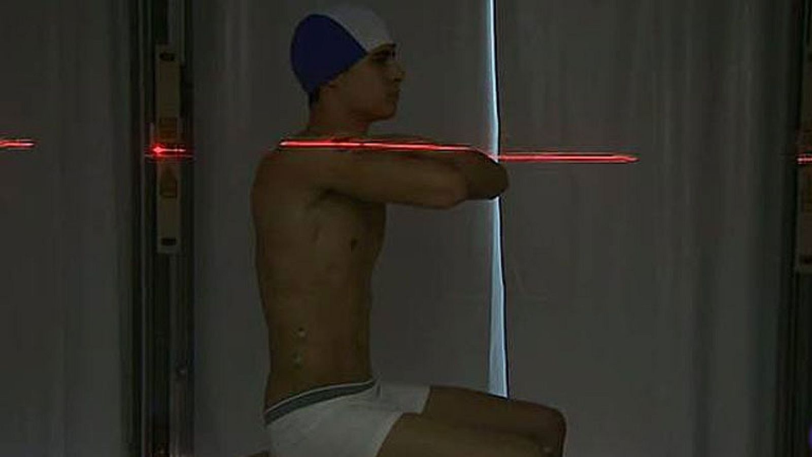 Los hombres miden su figura para establecer los prototipos en España