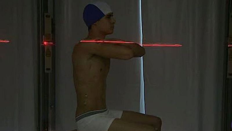 Los hombres miden su figura para establecer los prototipos en España