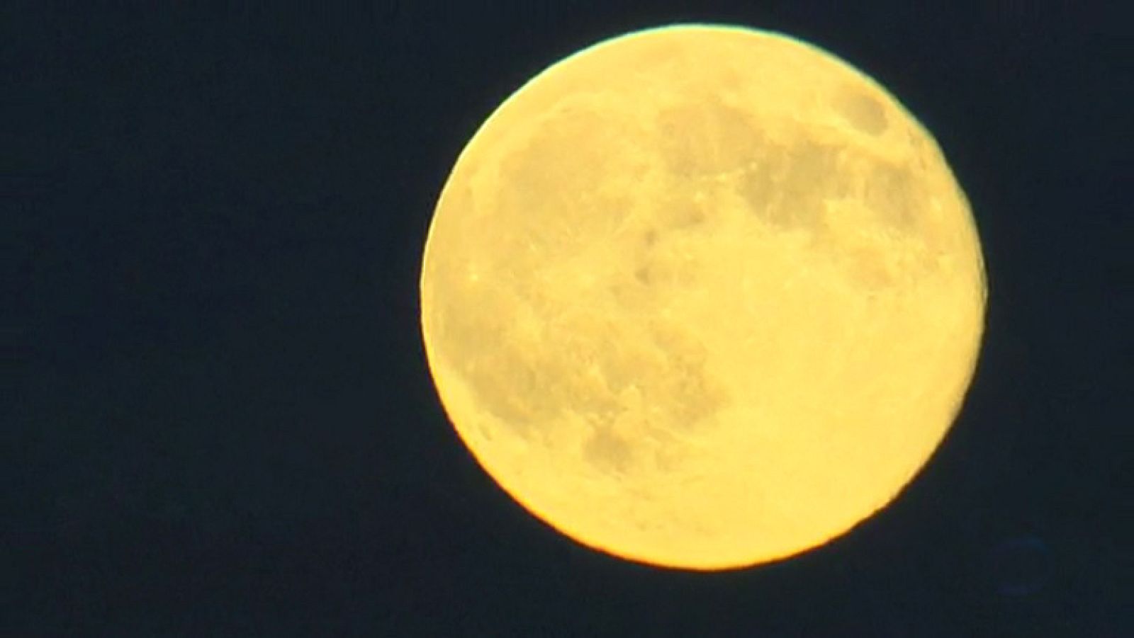 Nos acercamos a una luna virtual creada por el artista chino Ai Weiwe