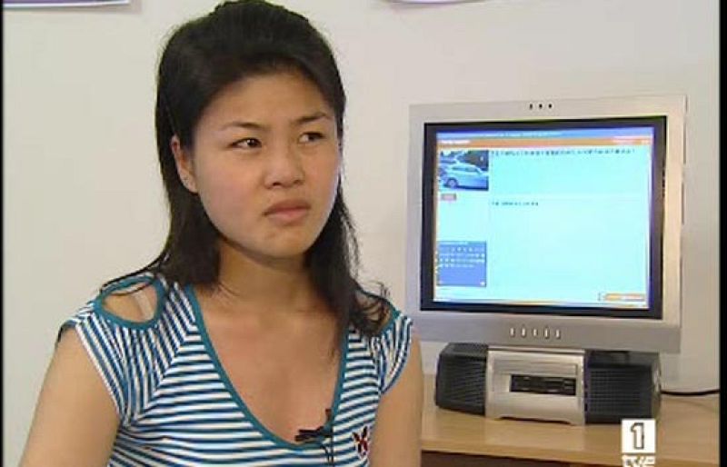 Las autoescuelas hablan en chino | Ver