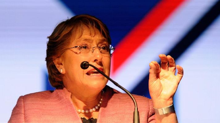 Telediario 1 - Telediario matinal en 4' - 18/11/13