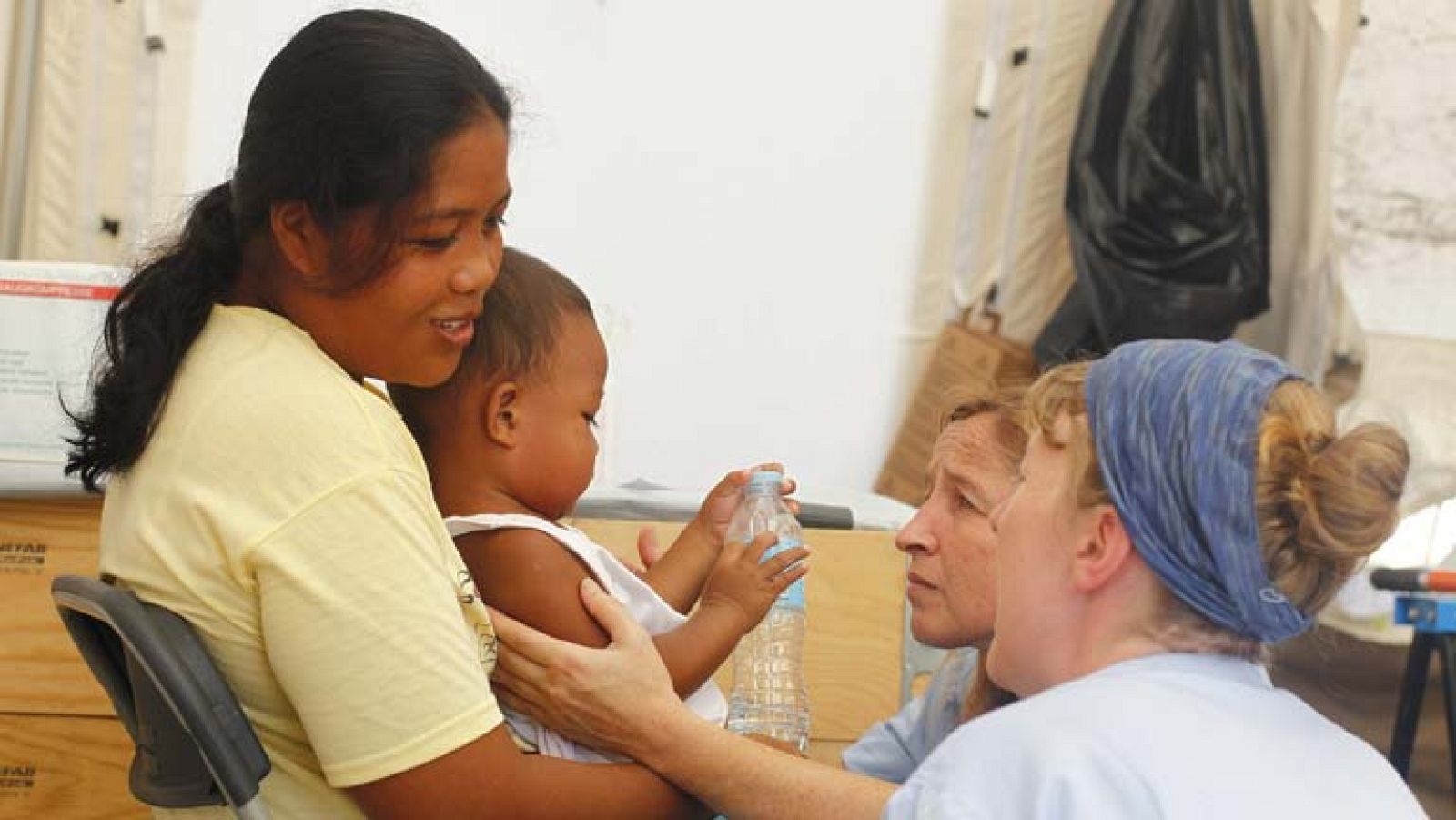 En Filipinas se vive una situación dramática después del tifón