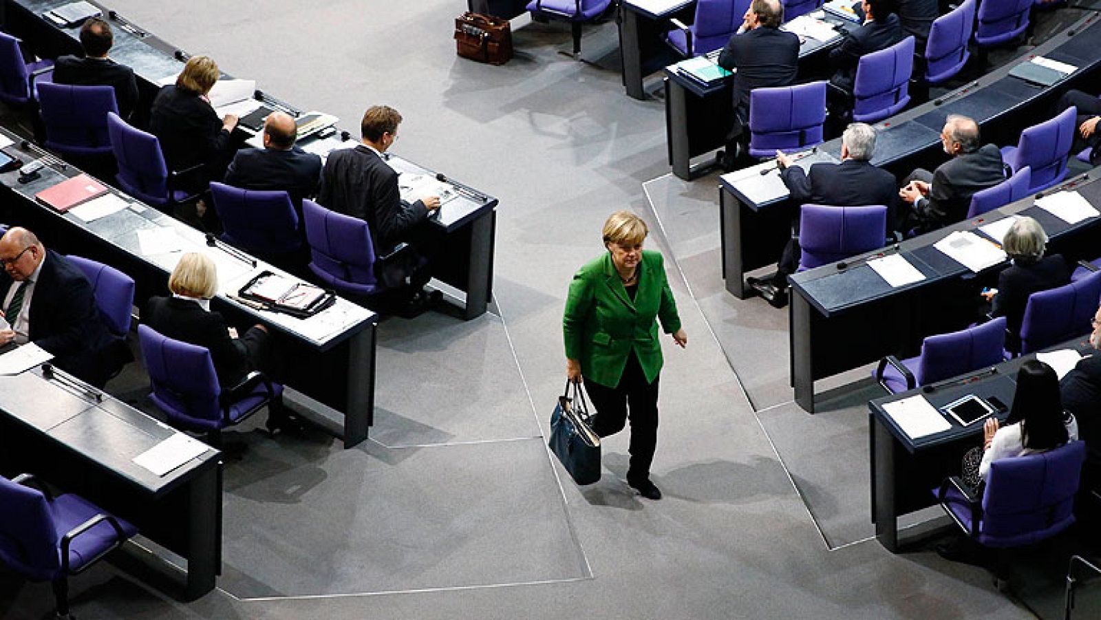 Merkel exige explicaciones a EE.UU. sobre el espionaje masivo de datos - Informativo 24h | Ver