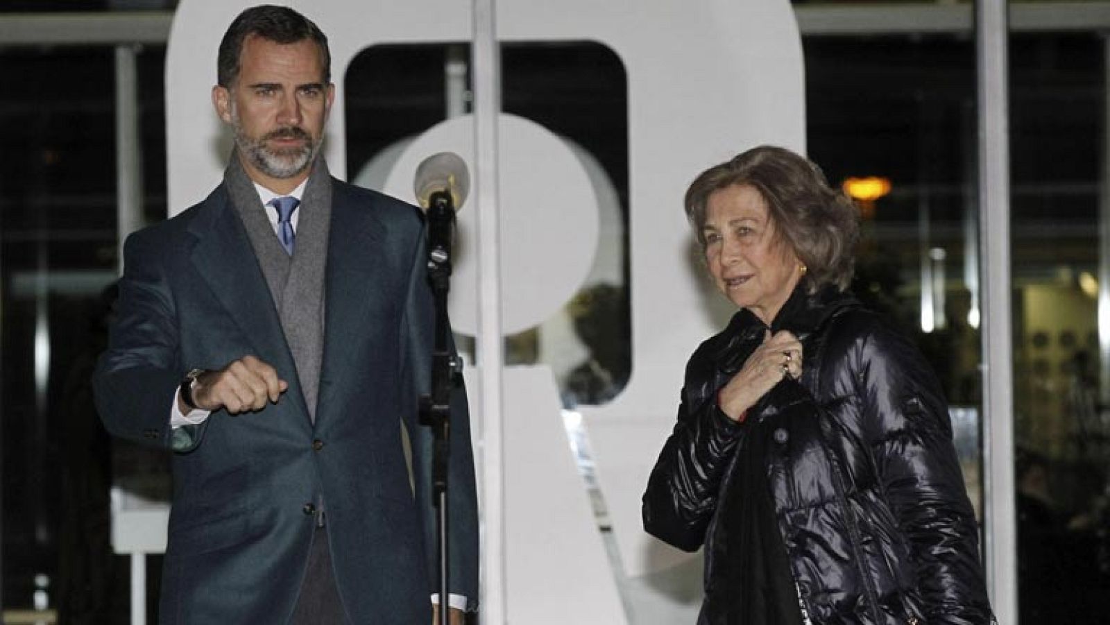 El príncipe, sobre el rey: "Tiene ganas de recuperarse lo antes posible" | Ver