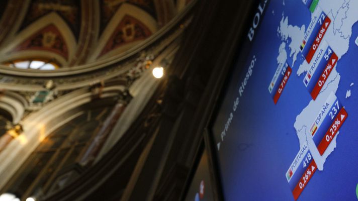 La tarde en 24h - El IBEX 35 sube un 0,81% mientras la prima de riesgo baja hasta 236 puntos básicos